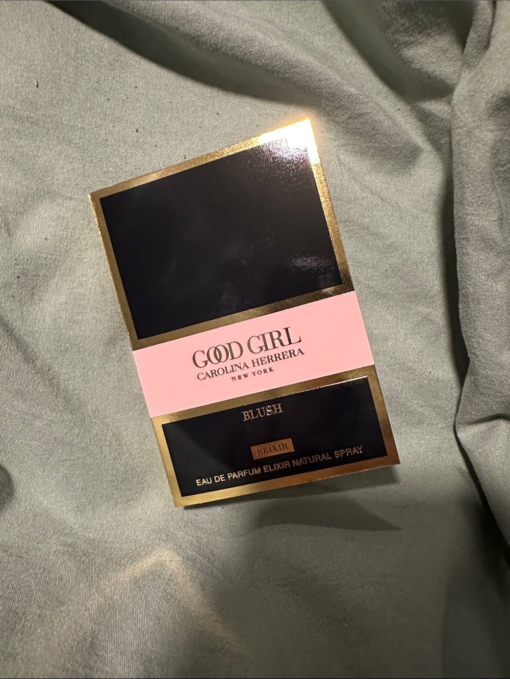 4/$15 Carolina Herrera good girl blush elixir sample